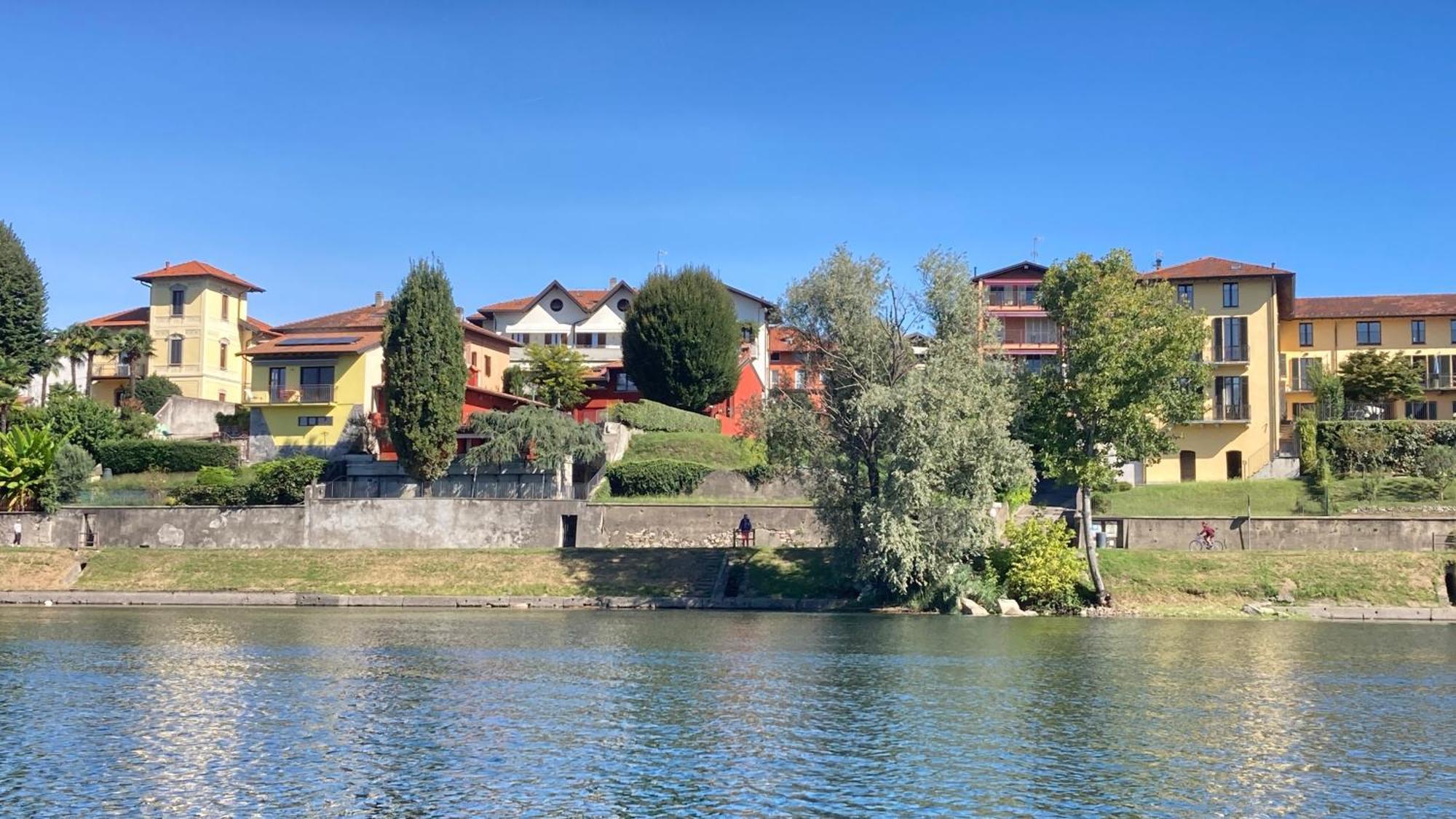 Your Place By The Lake - Near Leonardo Academy, Mxp Сесто Календе Екстериор снимка